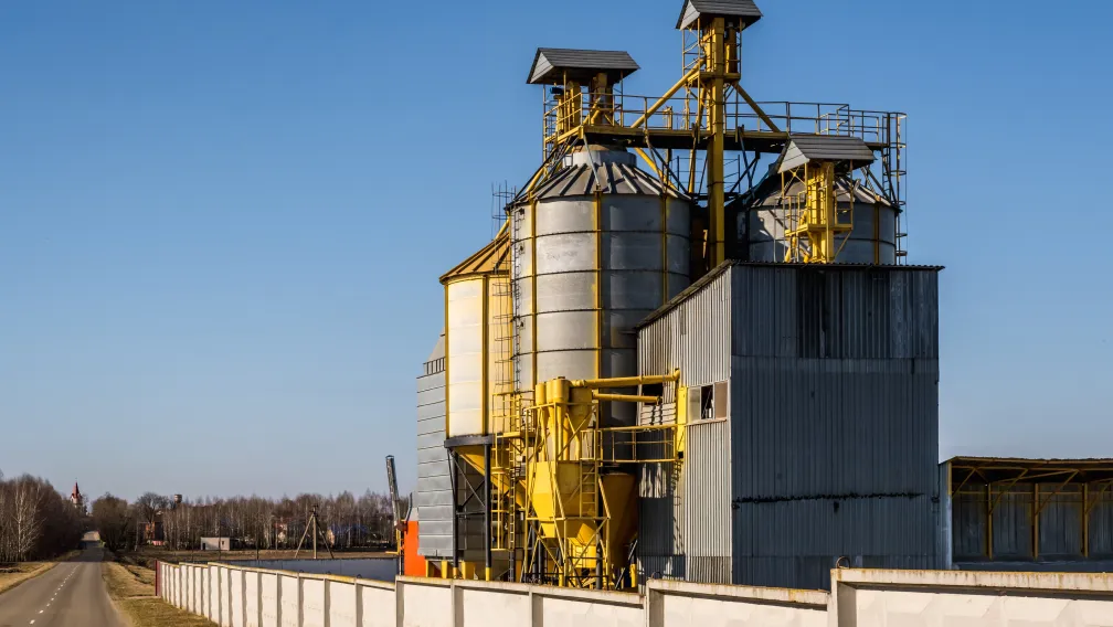 How Much Does a Concrete Batching Plant Cost? A Price Guide for Stationary and Mobile Plants