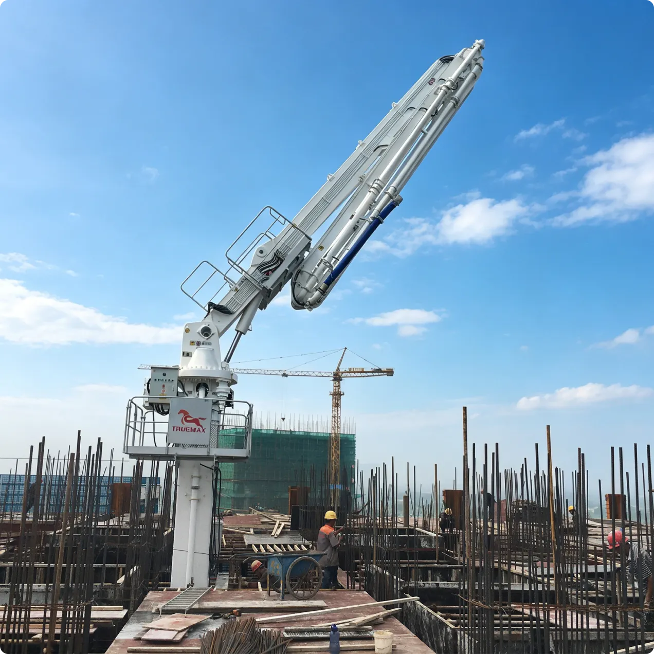 PB33A-4R-II Four-Section Column-Climbing Placing Boom — 32.4 m