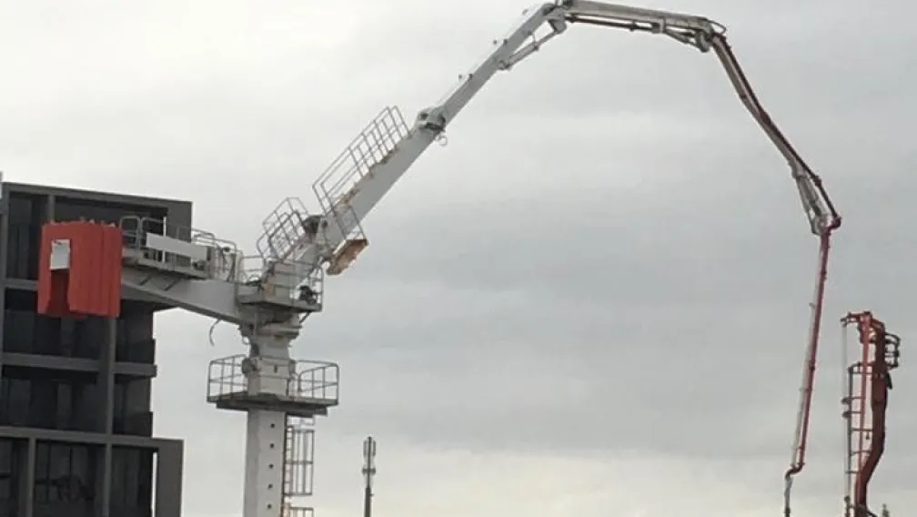 Concrete Placing Boom Installation and Climbing Mechanics: Floor-Climbing vs. Elevator Shaft Setup