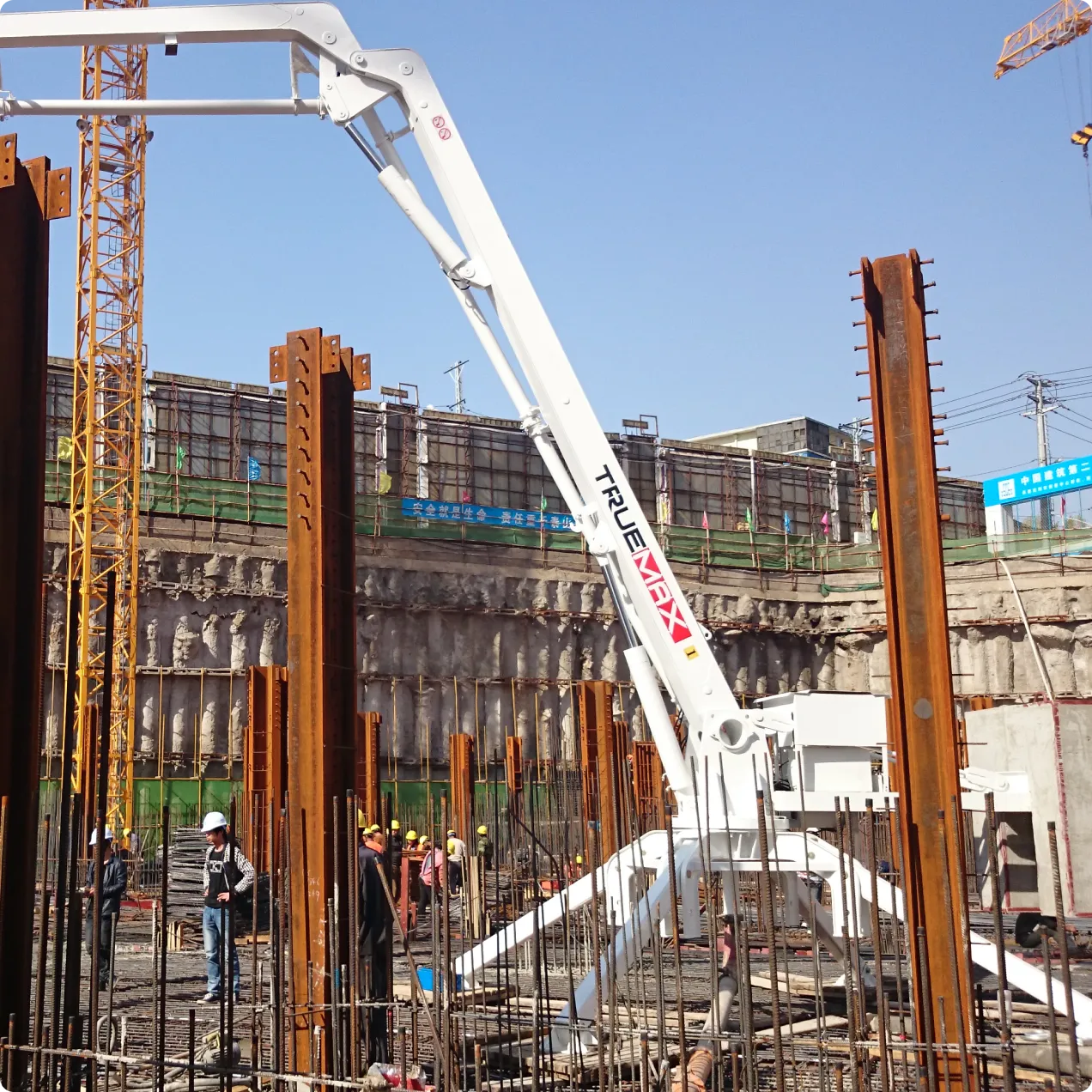 PB17B-3R-II Spider Concrete Placing Boom — 17 m